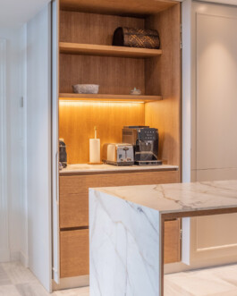 Mueble oculto de desayuno de Levante12. Proyecto de Juan Parra Arquitectura